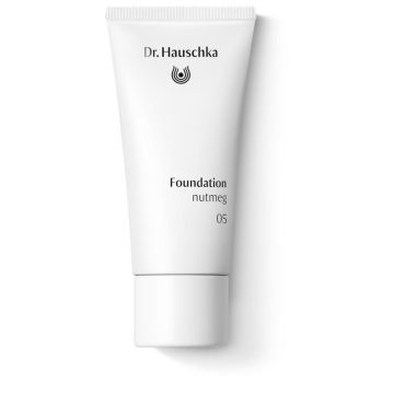 Dr hauschka mallow foundation 05 nutme g 30 ml