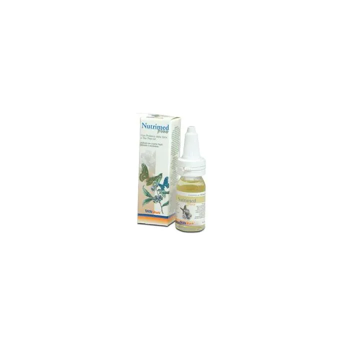 Nutrimed Plus Trattamento rinforzante unghie secche e rigate 15 ml Nutrimed Plus Trattamento rinforzante unghie secche e rigate 15 ml