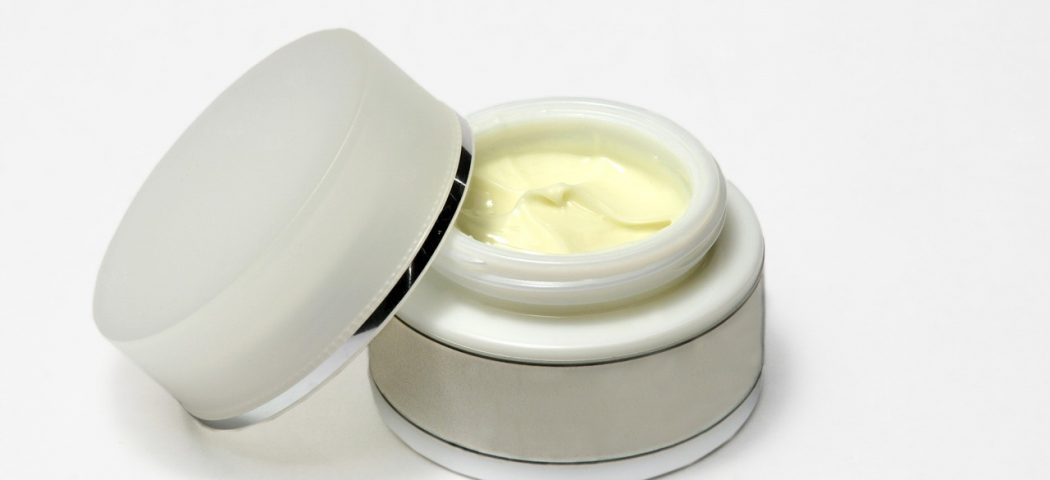 Come scegliere le creme antimacchia per il viso